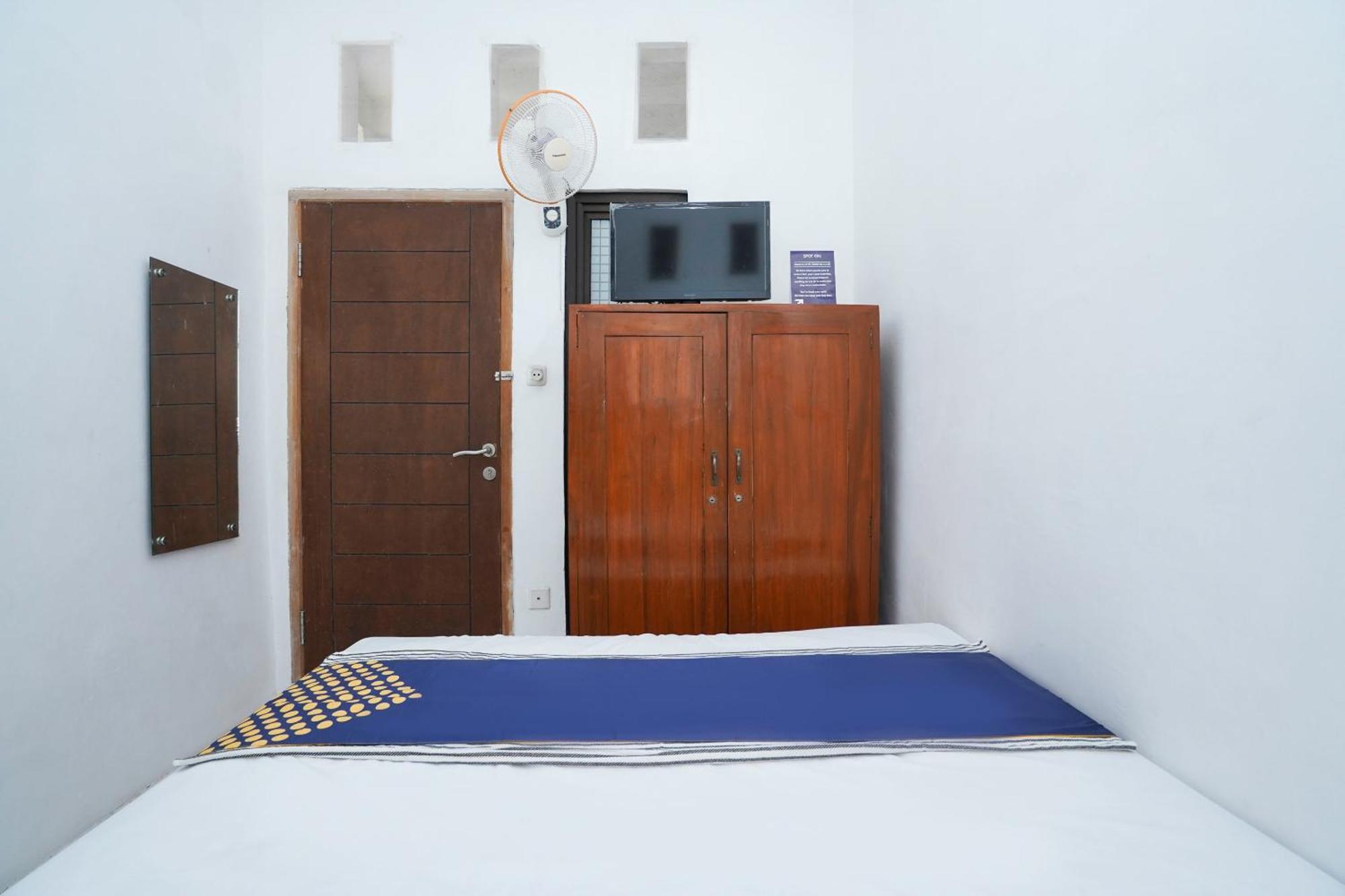 Spot On 2479 Berkah Residence Syariah Gresik エクステリア 写真